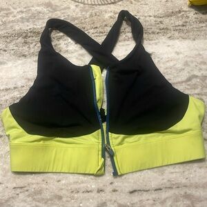 Fabletics sportsbra
